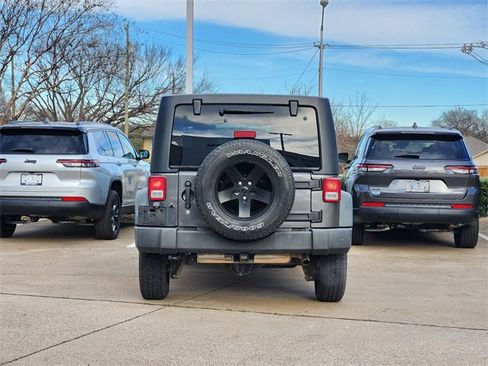 Used 2018 Jeep Wrangler Unlimited Sport S image 6