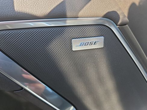 New 2025 GMC Sierra 2500 SLT w/ SLT Premium Package image 18