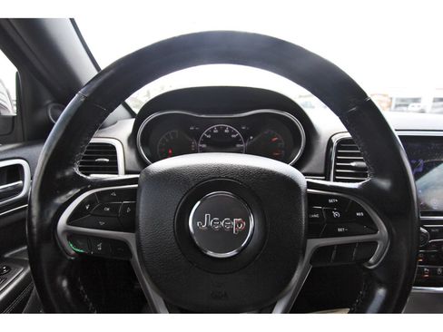 Used 2021 Jeep Grand Cherokee Limited AWD/4WD image 16