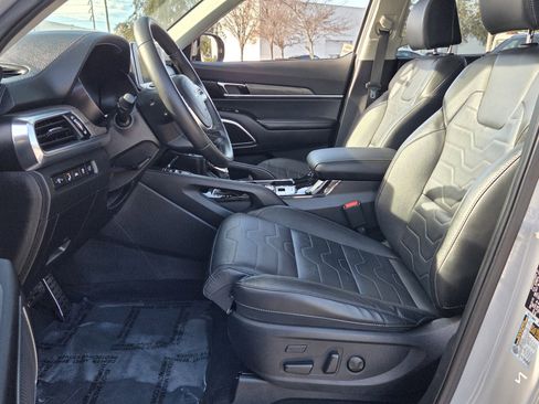 Used 2022 Kia Telluride SX w/ SX Prestige Package image 10