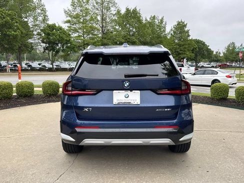 Certified 2025 BMW X1 xDrive28i AWD/4WD image 4