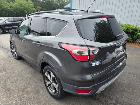 Used 2017 Ford Escape SE w/ Equipment Group 201A FWD image 7