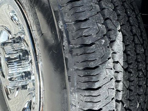 Used 2017 Chevrolet Express 3500 LT w/ LT Preferred Equipment Group image 9