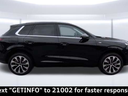 Used 2026 Audi Q3 quattro 2.0T w/ Driver Assistance Package AWD/4WD image 37