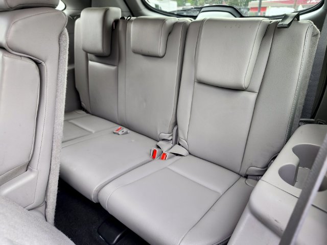 Used 2019 Toyota Highlander XLE AWD/4WD image 17