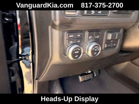 Used 2024 GMC Yukon XL Denali Ultimate image 16