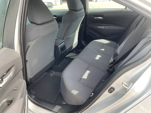 Used 2021 Toyota Corolla LE FWD image 36