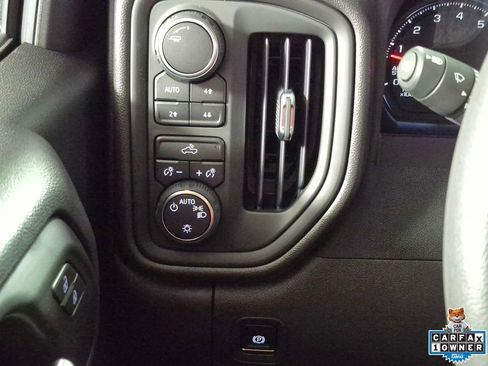 Used 2025 Chevrolet Silverado 1500 Custom Trail Boss w/ LPO, Dark Essentials Package image 16