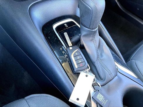 Used 2023 Toyota Corolla LE image 12