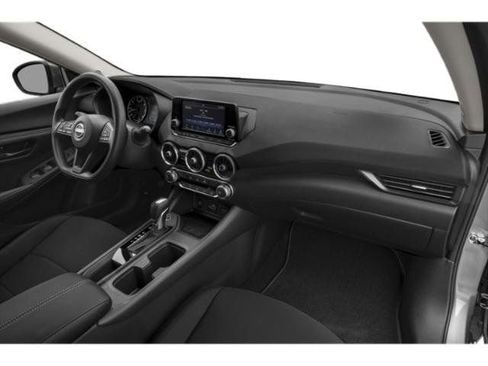 Used 2025 Nissan Sentra S image 18