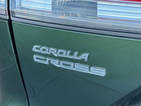 Used 2022 Toyota Corolla Cross LE image 13