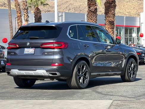 Used 2019 BMW X5 xDrive40i w/ Premium Package 2 AWD/4WD image 3