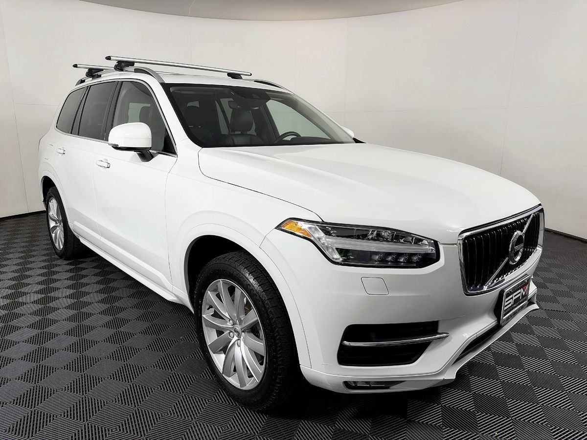 Used 2018 Volvo XC90 T6 Momentum w/ Momentum Plus Package AWD/4WD image 6