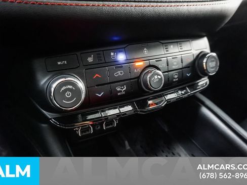 Used 2025 Dodge Durango R/T AWD/4WD image 39