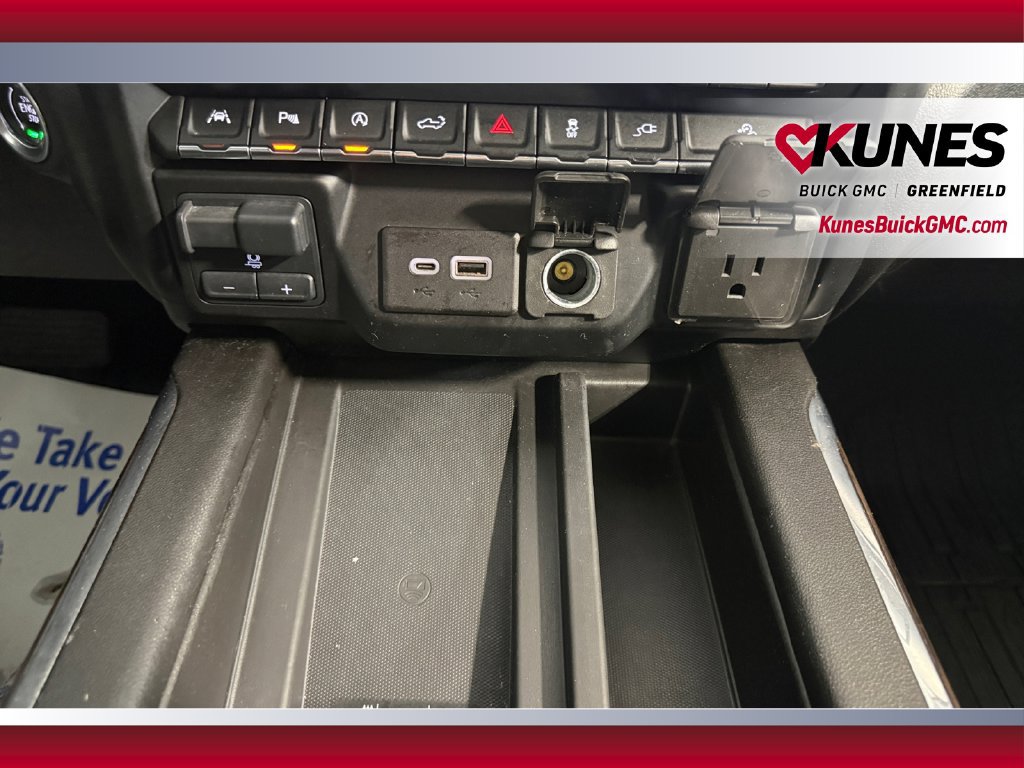 Used 2021 GMC Sierra 1500 SLT w/ SLT Premium Plus Package AWD/4WD image 33
