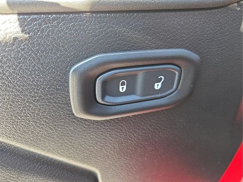 Used 2022 Jeep Gladiator Rubicon w/ LED Lighting Group AWD/4WD image 15