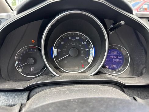 Used 2015 Honda Fit LX image 10