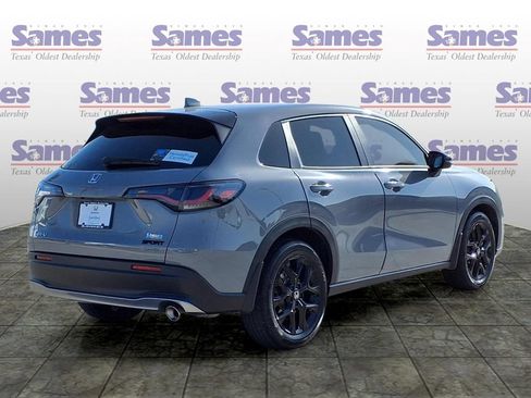 Certified 2025 Honda HR-V Sport image 7
