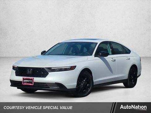 Used 2025 Honda Accord SE image 1