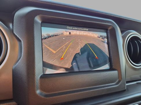 Used 2021 Jeep Wrangler Unlimited Sport image 6