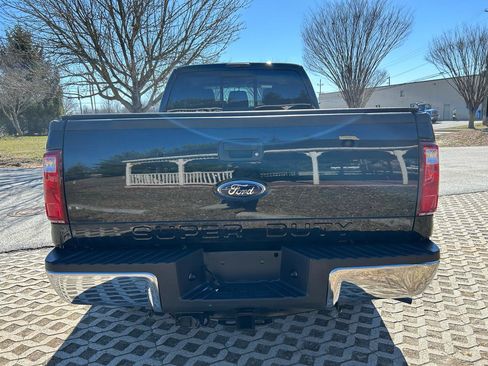 Used 2011 Ford F250 XLT w/ XLT Premium Pkg image 6