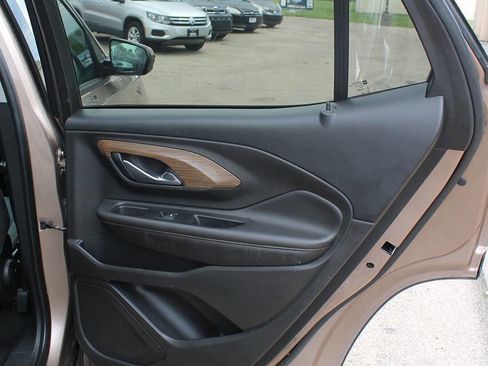 Used 2018 GMC Terrain SLE image 18