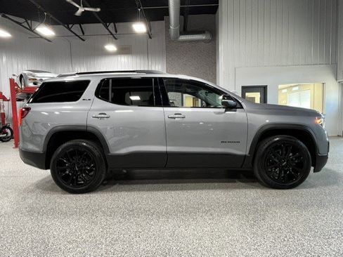 Certified 2023 GMC Acadia SLE w/ Driver Convenience Package AWD/4WD image 5