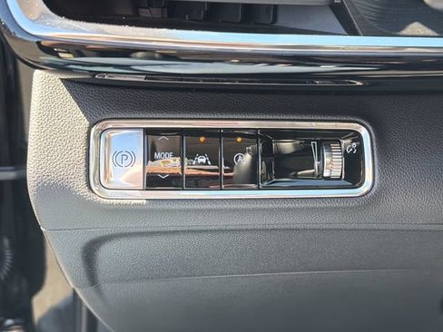 Used 2024 Buick Envision Preferred AWD/4WD image 20