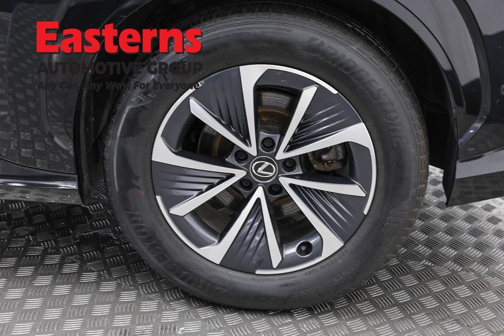 Used 2023 Lexus RZ 450e Premium w/ Technology Package AWD/4WD image 32
