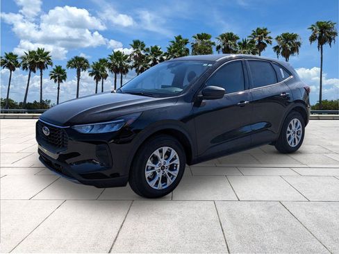 New 2026 Ford Escape Active w/ Active Premium Tech Pack image 4