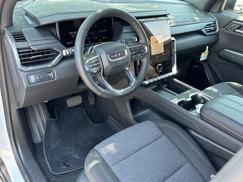 New 2026 GMC Acadia Elevation image 10