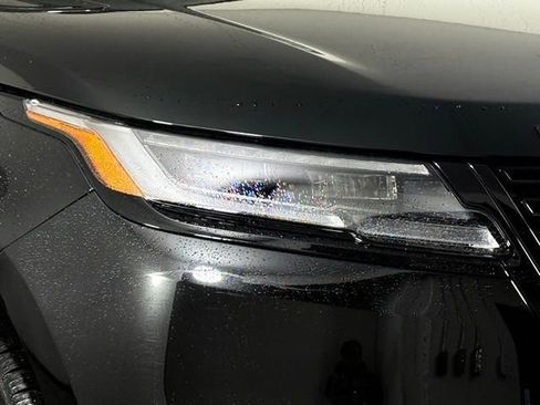 New 2026 Land Rover Range Rover Velar Dynamic SE image 15