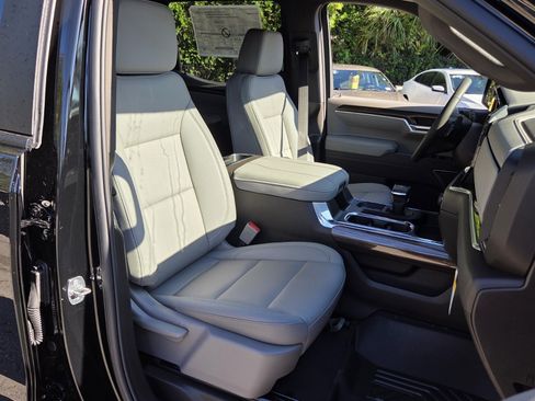 New 2026 Chevrolet Silverado 1500 RST w/ All Star Edition Plus AWD/4WD image 23