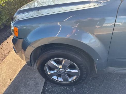 Used 2010 Ford Escape Limited image 5