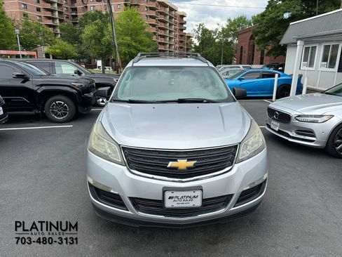 Used 2014 Chevrolet Traverse LS FWD image 4