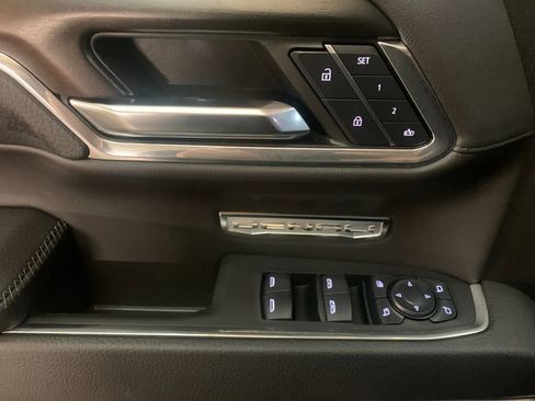 Used 2024 GMC Sierra 1500 Denali w/ Technology Package image 13