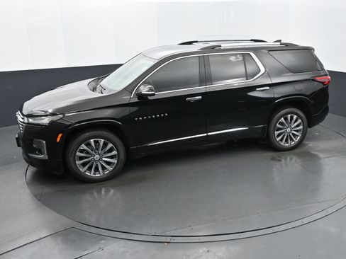 Used 2023 Chevrolet Traverse Premier image 28