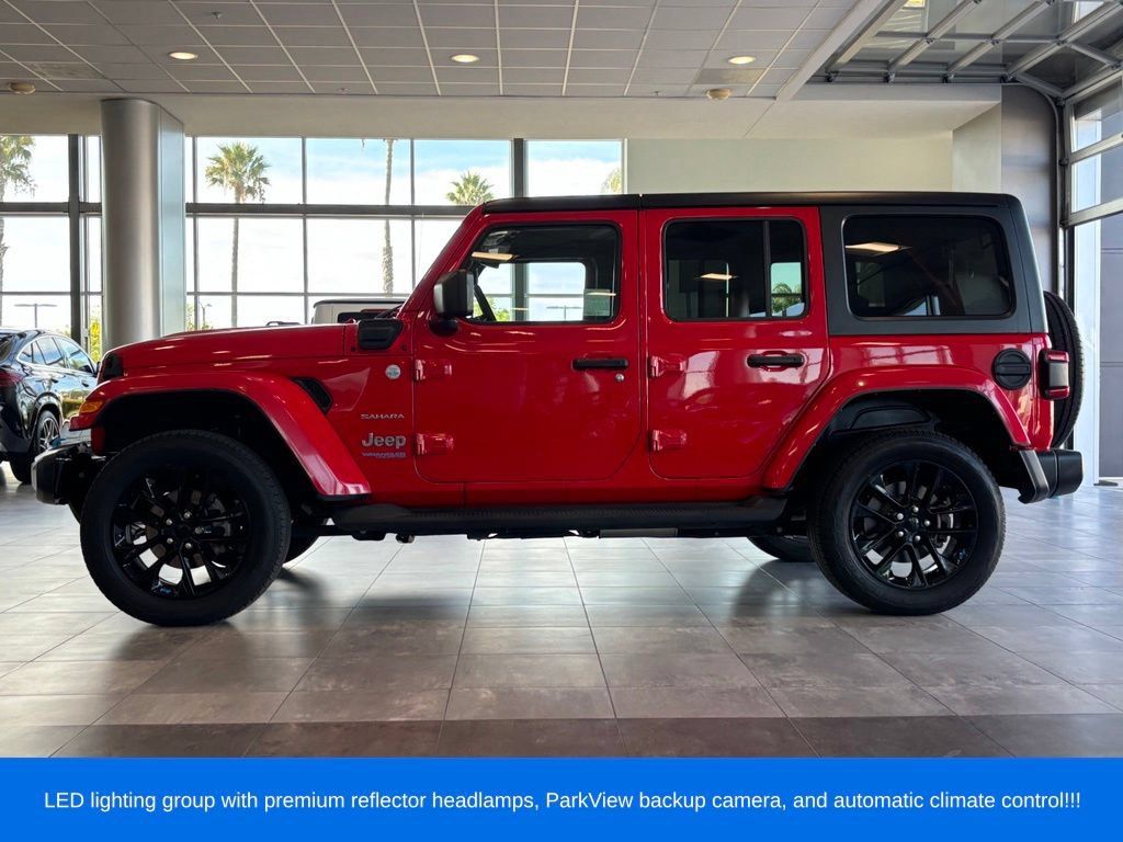 Used 2022 Jeep Wrangler Unlimited Sahara AWD/4WD image 8