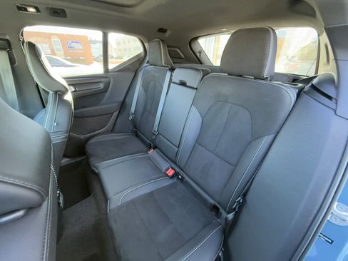 Certified 2023 Volvo XC40 Recharge Plus image 33