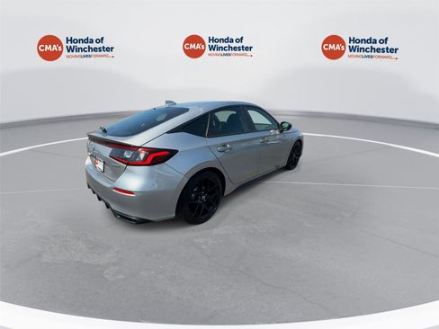 Used 2024 Honda Civic Sport image 8