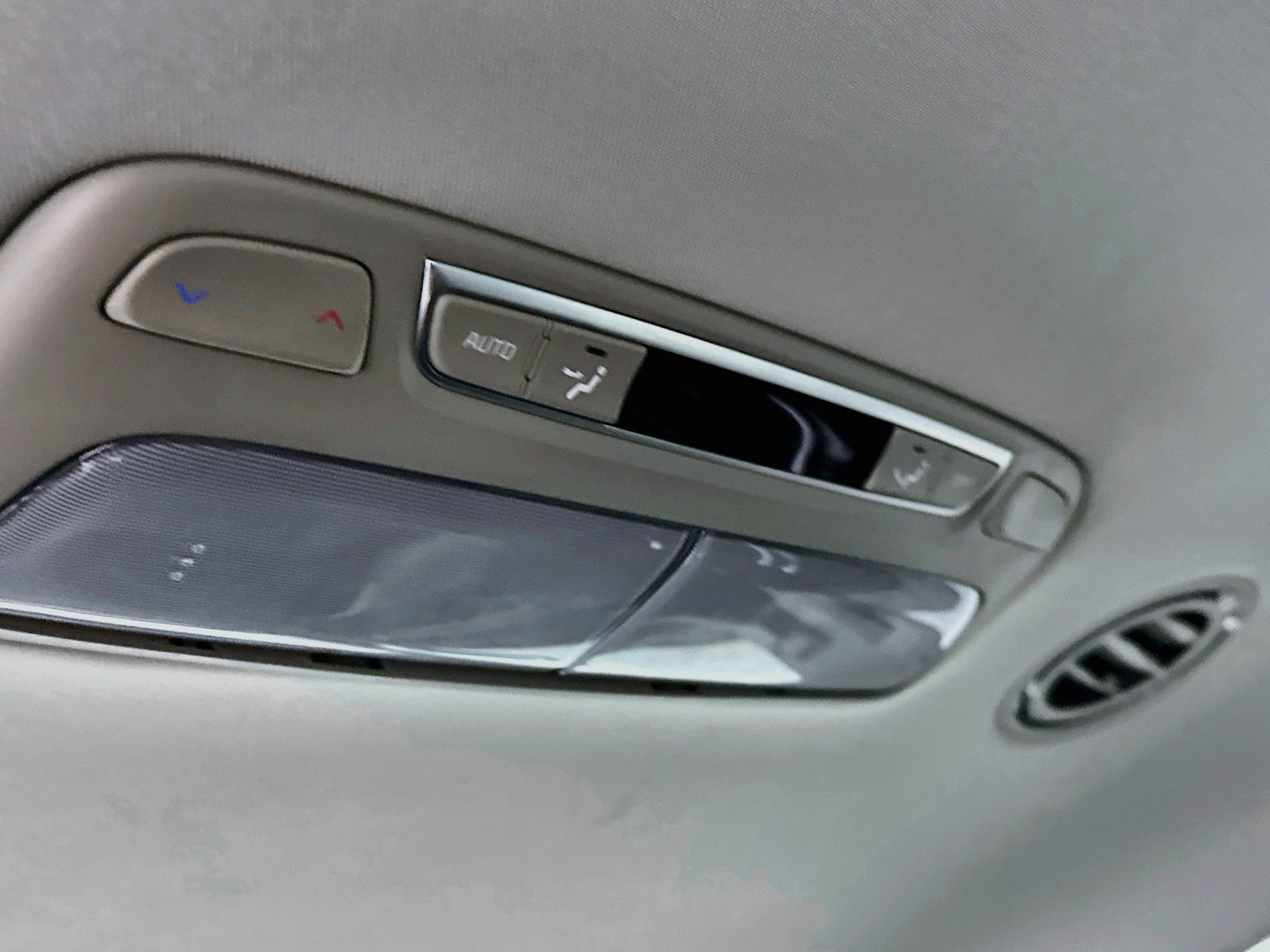 Used 2025 Kia Telluride LX FWD image 27