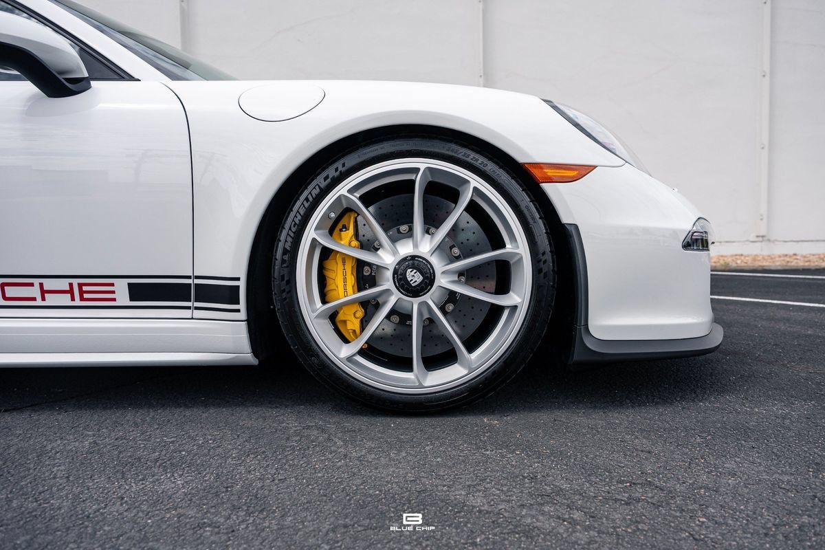 Used 2016 Porsche 911 R RWD image 13