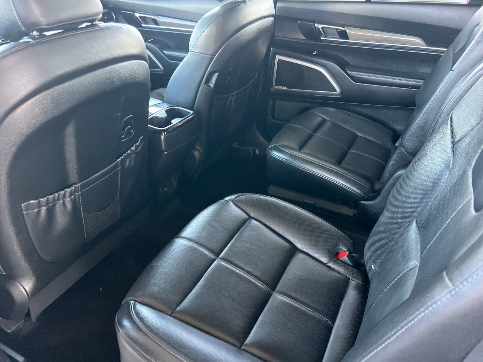 Used 2020 Kia Telluride EX w/ EX Premium Package FWD image 11