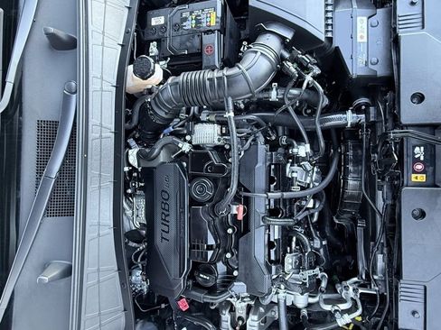 Certified 2025 Hyundai Kona Limited image 37