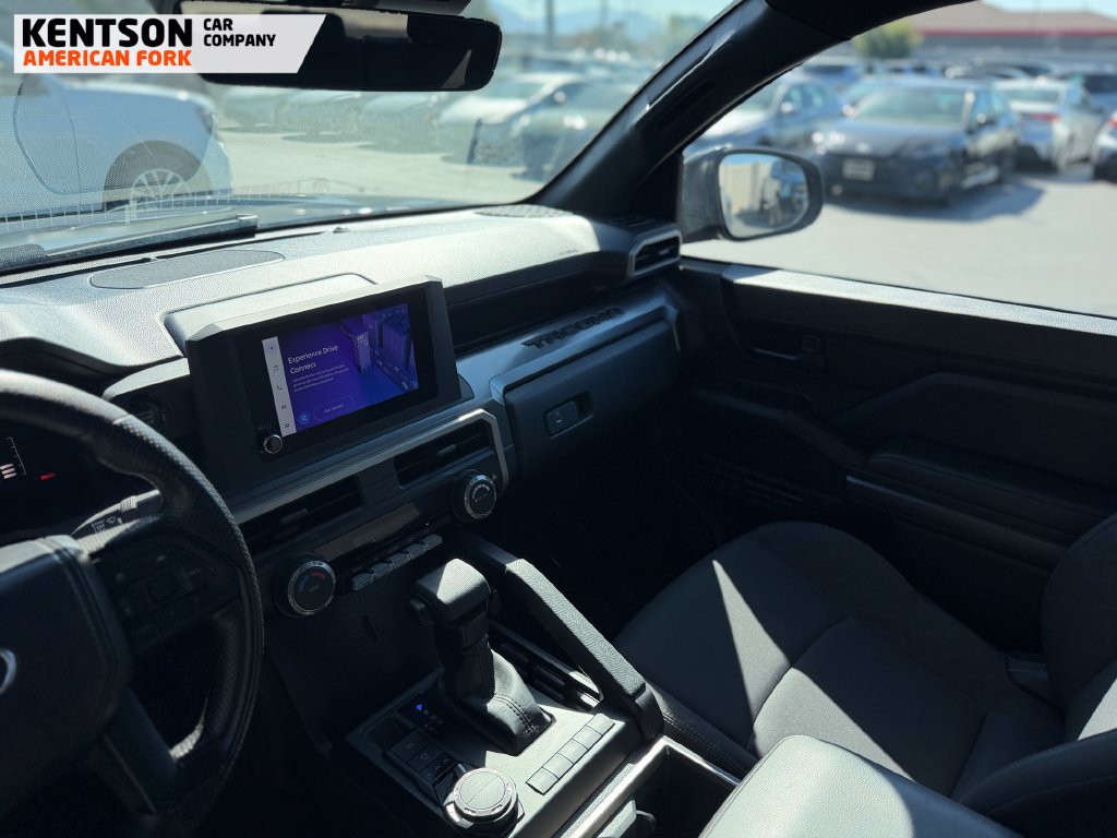 Used 2025 Toyota Tacoma SR5 AWD/4WD image 21