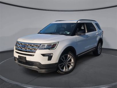 Used 2018 Ford Explorer XLT w/ Equipment Group 202A