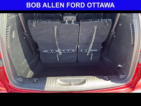 Used 2025 Chrysler Pacifica Select FWD image 6