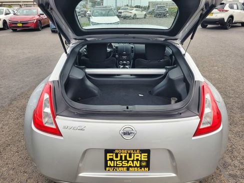 Used 2013 Nissan 370Z Coupe RWD image 11