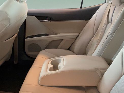 Used 2024 Toyota Camry LE w/ Convenience Package FWD image 31
