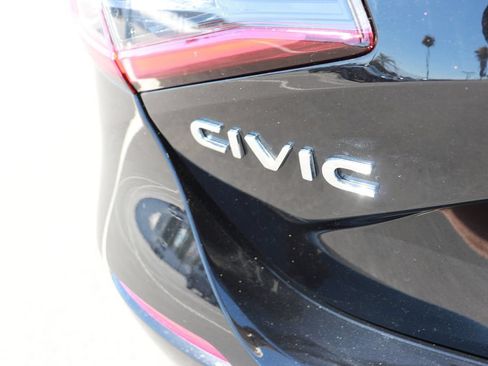 Used 2024 Honda Civic Sport image 6